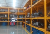 重型擱板式貨架具有的穩(wěn)定性和承重能力